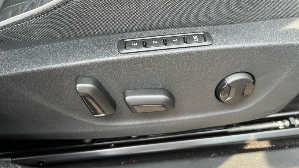 Used Skoda Enyaq 2024 for sale - 76100053: Photo 45