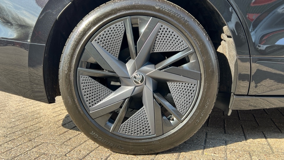 Used Skoda Enyaq 2024 for sale - 76100053: Photo 5