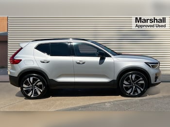 Used Volvo XC40 2023 for sale - 75409427: Photo