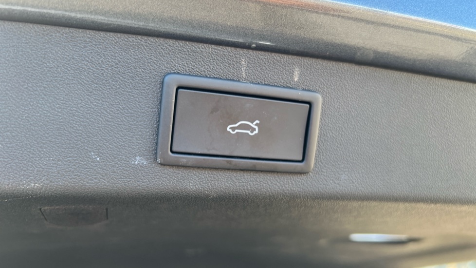Vehicle 33