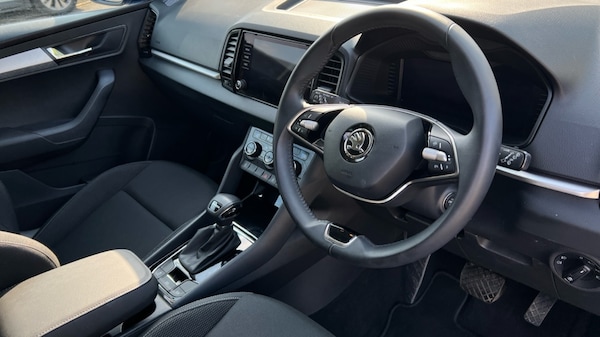 Used Skoda Karoq 2024 for sale - 75403669: Photo 2