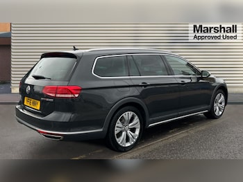 Used Volkswagen Passat 2016 for sale - 76302286: Photo