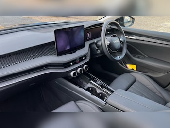 Used Skoda Superb 2025 for sale - 76652505: Photo