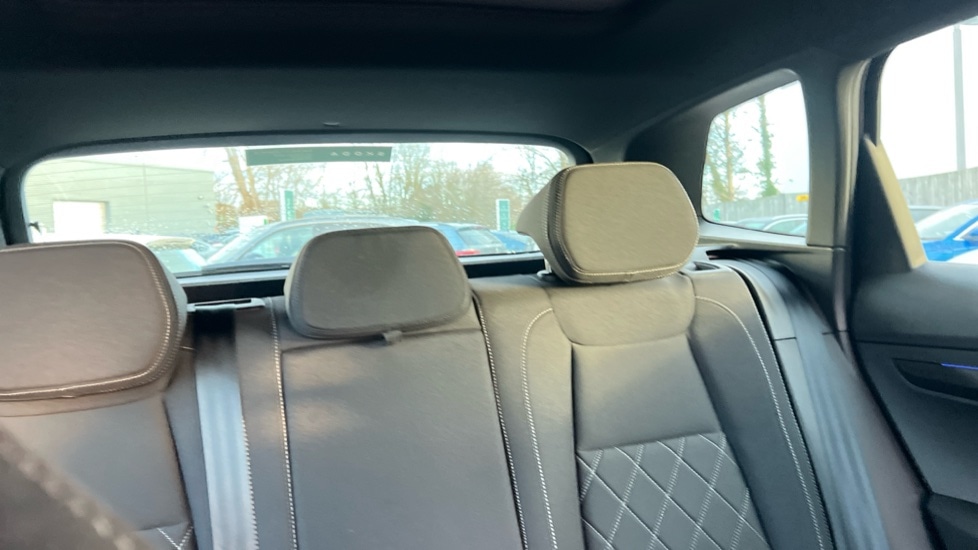 Used Skoda Karoq 2024 for sale - 76704504: Photo 15