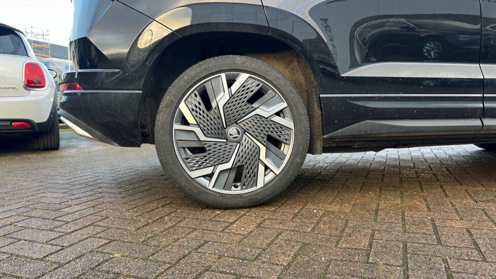 Used Skoda Karoq 2024 for sale - 76704504: Photo 5