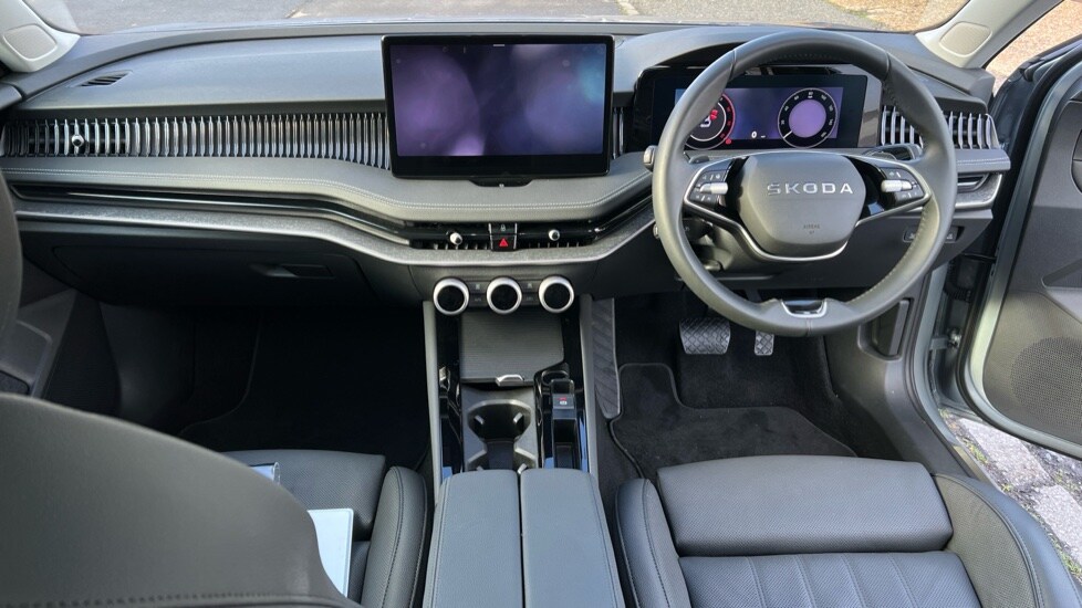 Used Skoda Superb 2025 for sale - 76438146: Photo 12