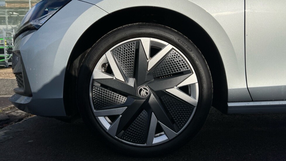 Used Skoda Superb 2025 for sale - 76438146: Photo 18