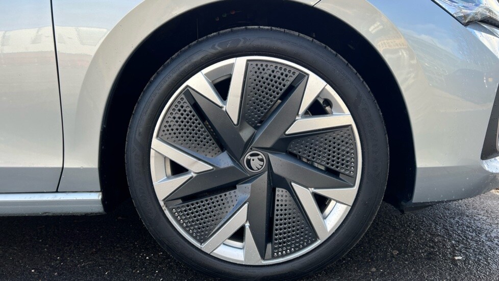 Used Skoda Superb 2025 for sale - 76438146: Photo 20