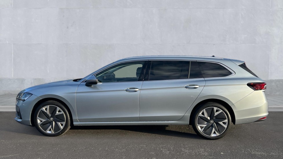 Used Skoda Superb 2025 for sale - 76438146: Photo 9