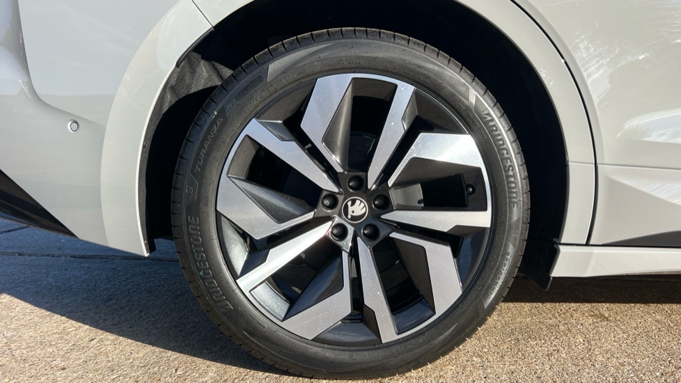 Used Skoda Enyaq 2025 for sale - 76195938: Photo 18