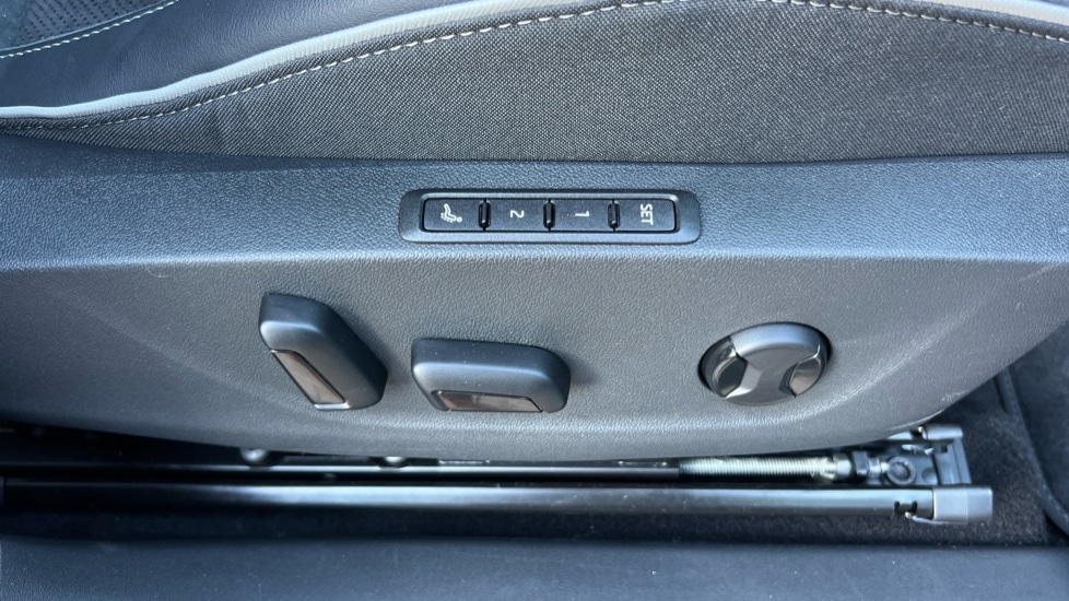 Used Skoda Enyaq 2025 for sale - 76195938: Photo 37