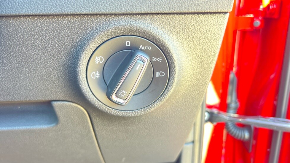 Used Skoda Karoq 2025 for sale - 76161500: Photo 34