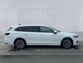 Used Skoda Superb 2025 for sale - 76273043: Photo