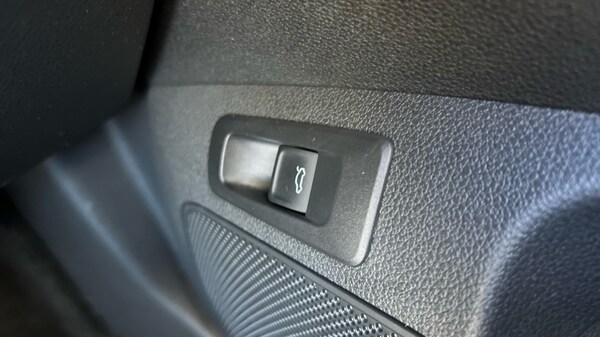 Used Skoda Karoq 2023 for sale - 76130865: Photo 31