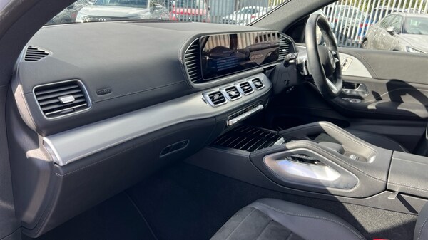 Used Mercedes-Benz GLE 2025 for sale - 76272798: Photo 11