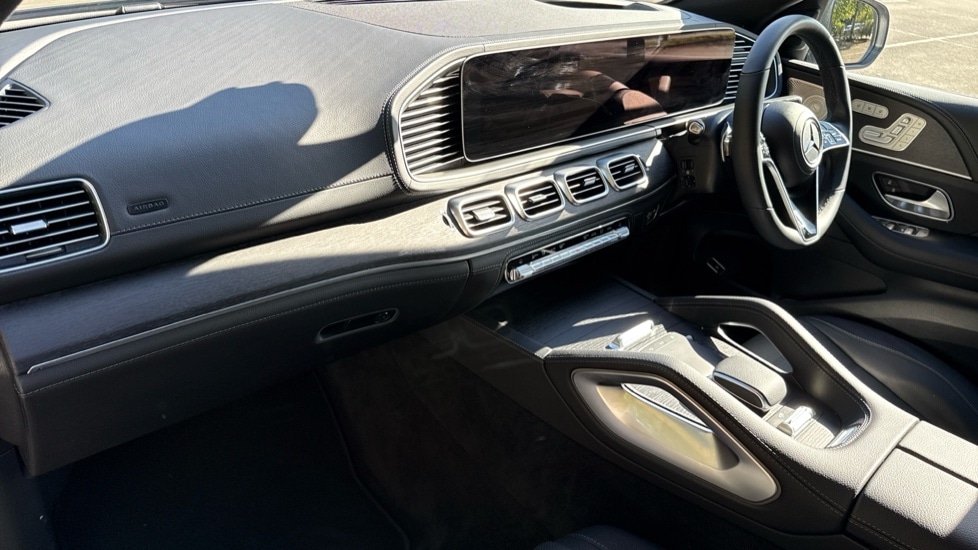 Used Mercedes-Benz GLE 2025 for sale - 75934791: Photo 11