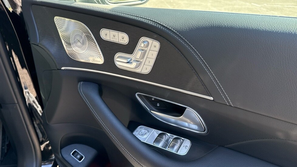 Used Mercedes-Benz GLE 2025 for sale - 75934791: Photo 37