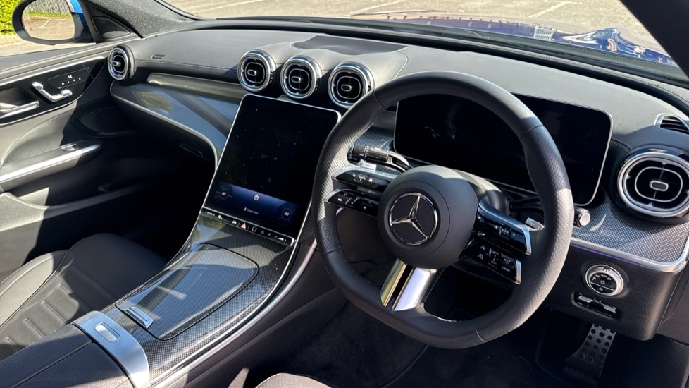 Used Mercedes-Benz C-Class 2025 for sale - 76172403: Photo 3