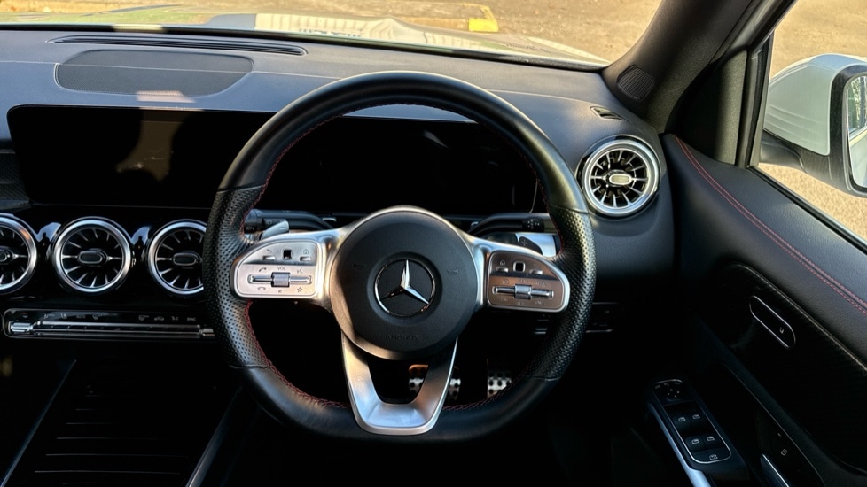 Used Mercedes-Benz GLB 2023 for sale - 76647890: Photo 12