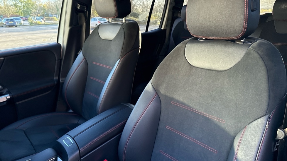 Used Mercedes-Benz GLB 2023 for sale - 76647890: Photo 14