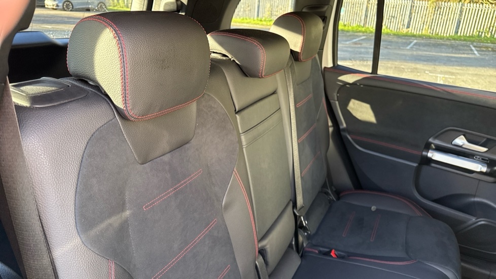 Used Mercedes-Benz GLB 2023 for sale - 76647890: Photo 15