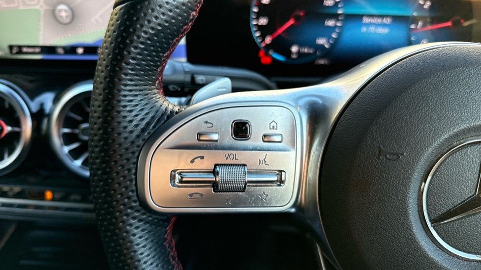 Used Mercedes-Benz GLB 2023 for sale - 76647890: Photo 30