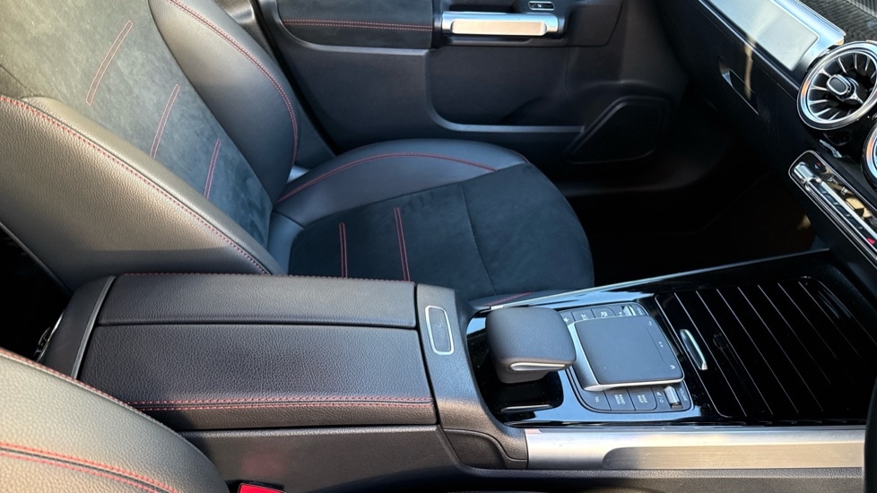 Used Mercedes-Benz GLB 2023 for sale - 76647890: Photo 34