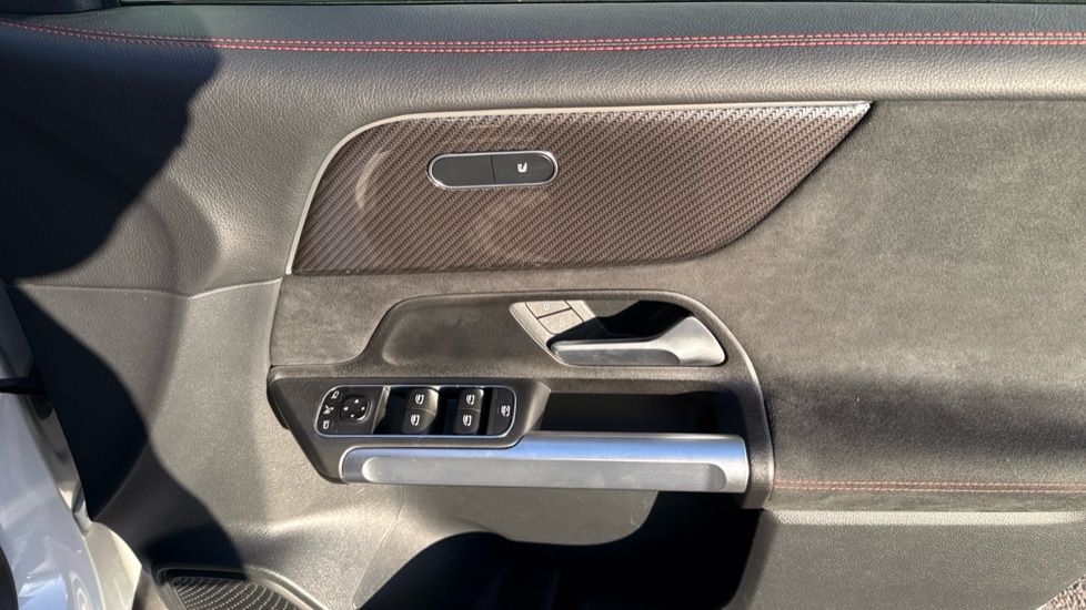 Used Mercedes-Benz GLB 2023 for sale - 76647890: Photo 37