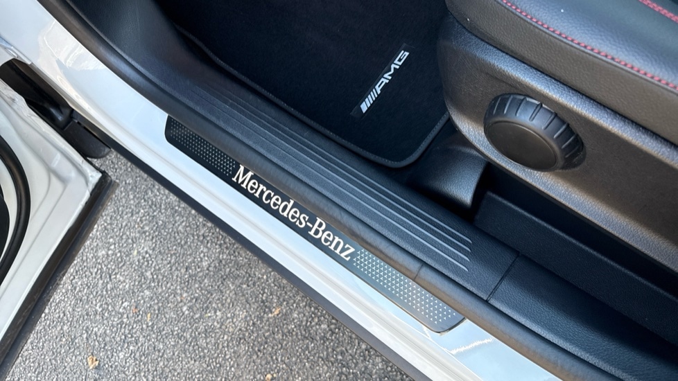 Used Mercedes-Benz GLB 2023 for sale - 76647890: Photo 44