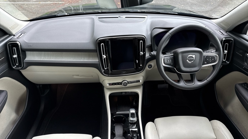 Used Volvo XC40 2024 for sale - 76847075: Photo 11