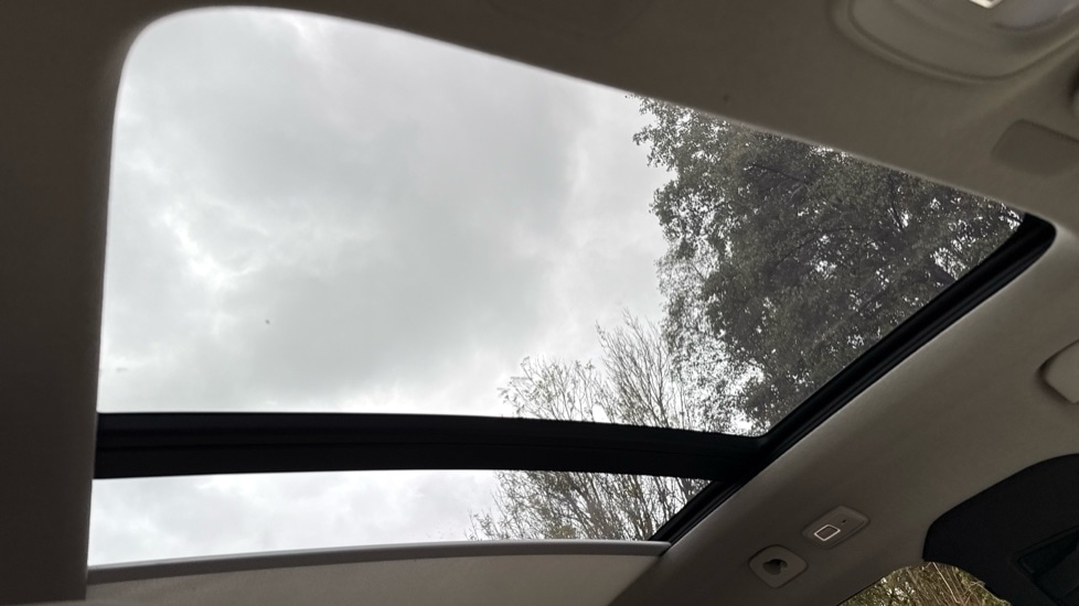 Used Volvo XC40 2024 for sale - 76847075: Photo 31