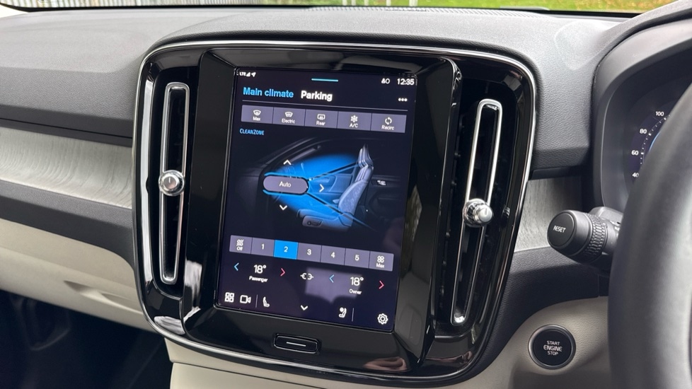 Used Volvo XC40 2024 for sale - 76847075: Photo 33