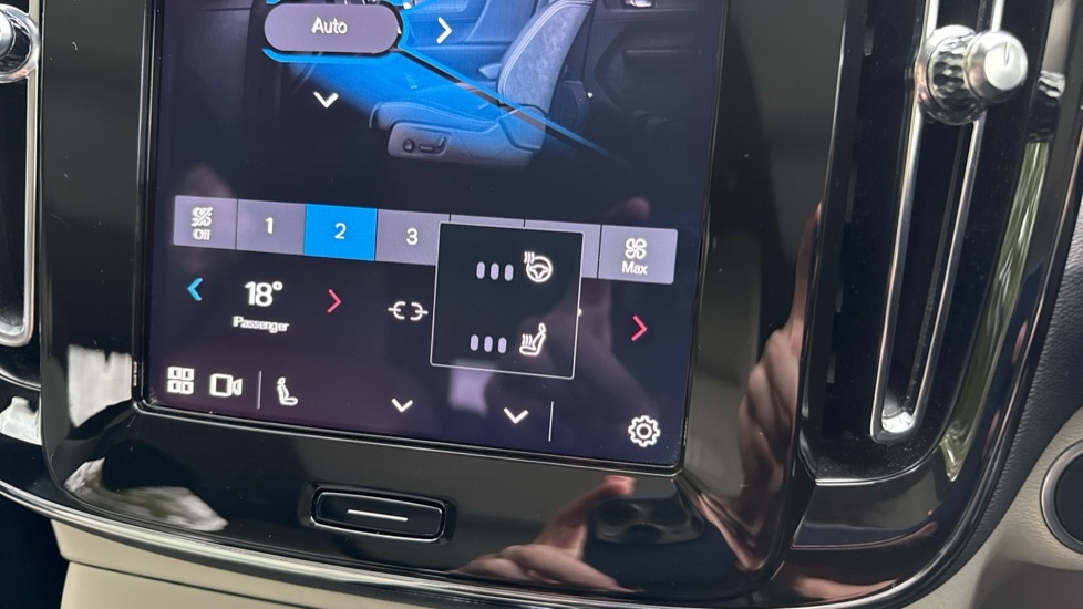 Used Volvo XC40 2024 for sale - 76847075: Photo 34