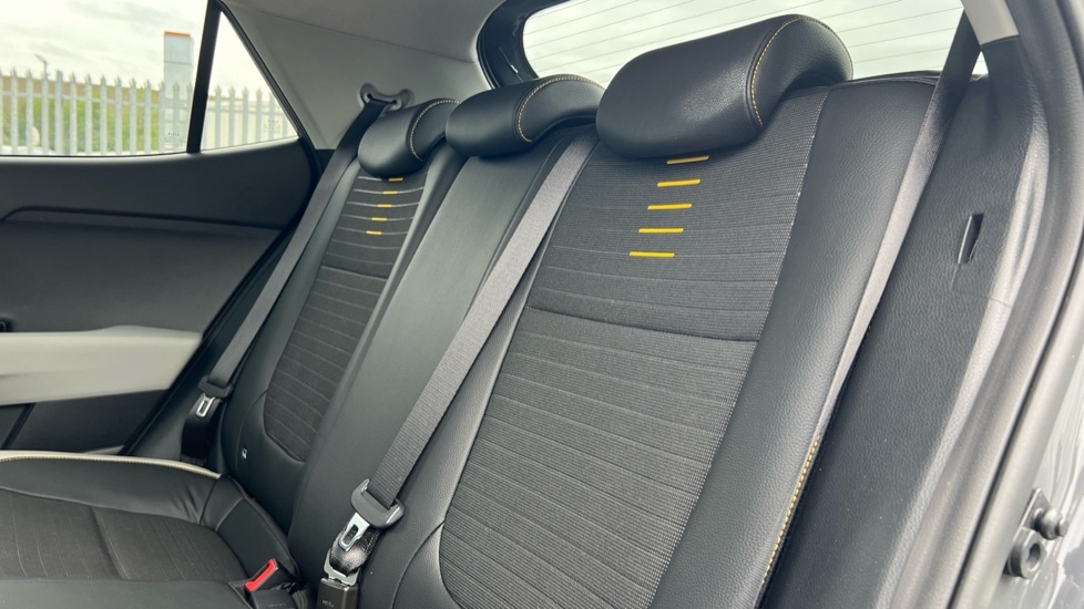 Used Kia Stonic 2023 for sale - 76556979: Photo 14