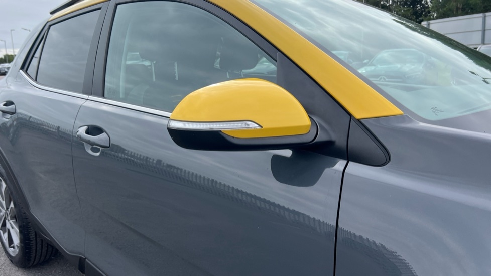 Used Kia Stonic 2023 for sale - 76556979: Photo 26