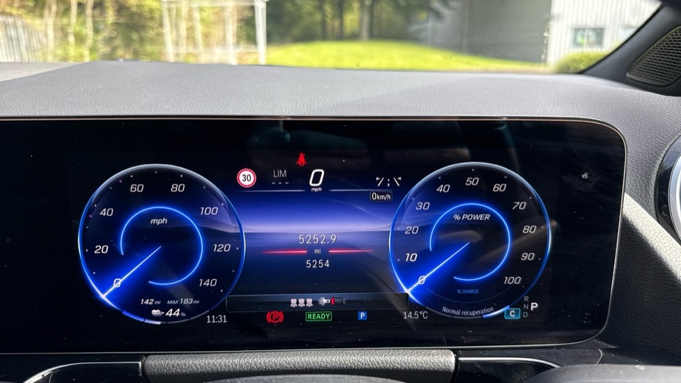 Used Mercedes-Benz EQA 2024 for sale - 75959643: Photo 16