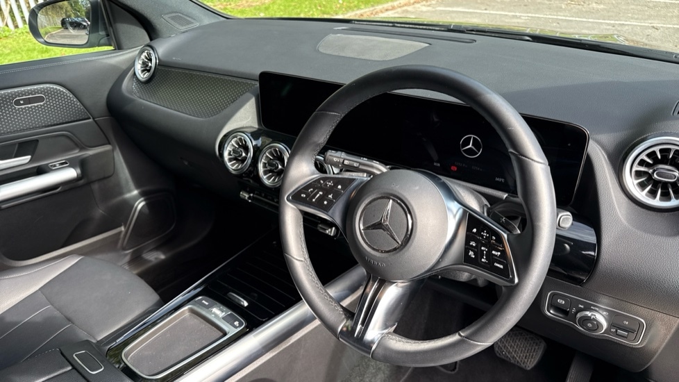 Used Mercedes-Benz EQA 2024 for sale - 75959643: Photo 3