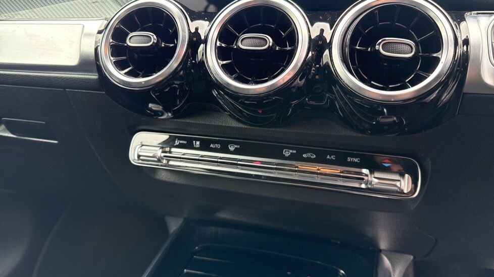 Used Mercedes-Benz GLB 2021 for sale - 76145951: Photo 36