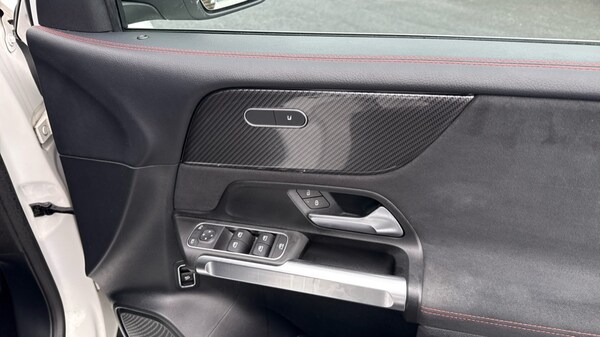 Used Mercedes-Benz GLB 2021 for sale - 76145951: Photo 37