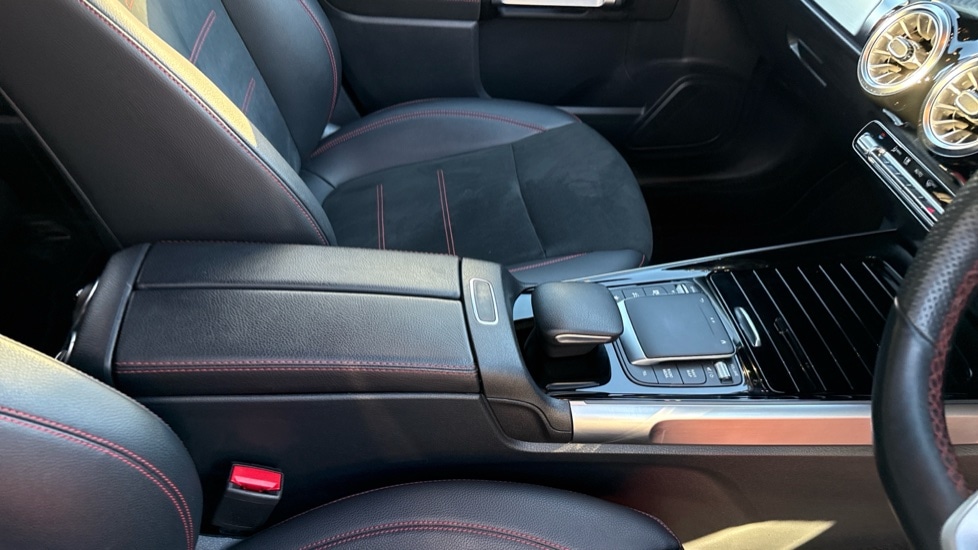 Used Mercedes-Benz GLB 2022 for sale - 76575107: Photo 34