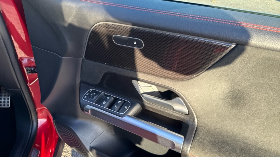 Used Mercedes-Benz GLB 2022 for sale - 76575107: Photo 37