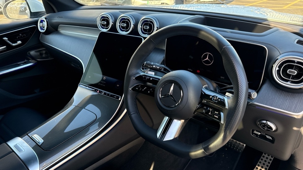 Used Mercedes-Benz GLC 2024 for sale - 76575281: Photo 3