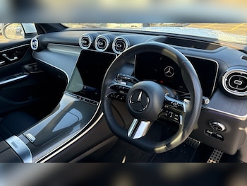 Used Mercedes-Benz GLC 2024 for sale - 76575281: Photo