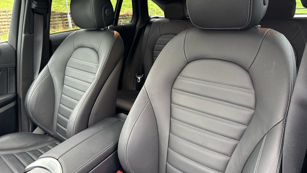 Used Mercedes-Benz EQC 2023 for sale - 76458778: Photo 14