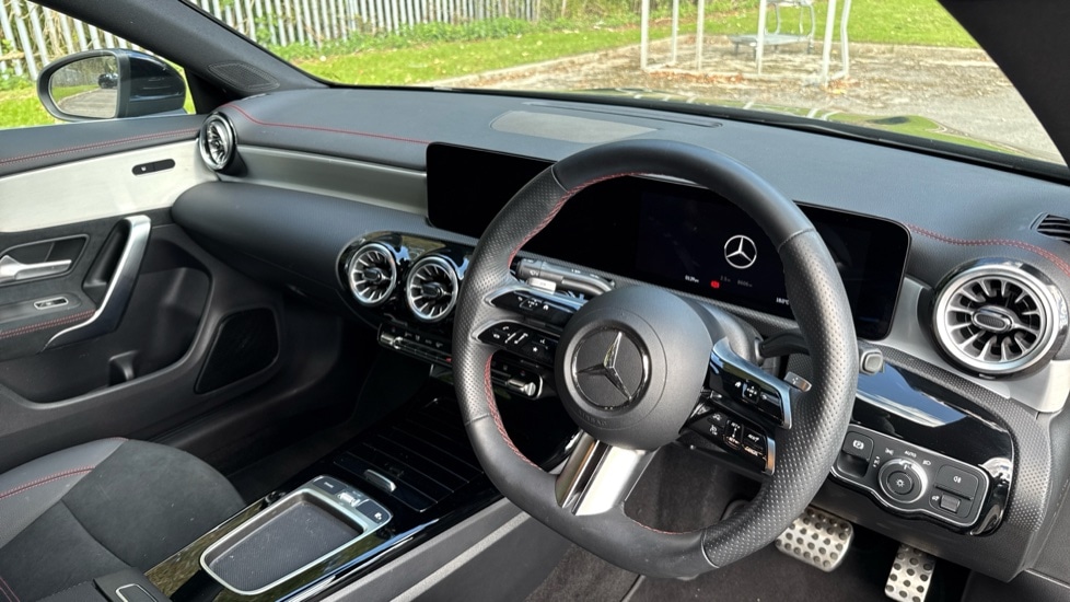 Used Mercedes-Benz CLA 2024 for sale - 75959639: Photo 3