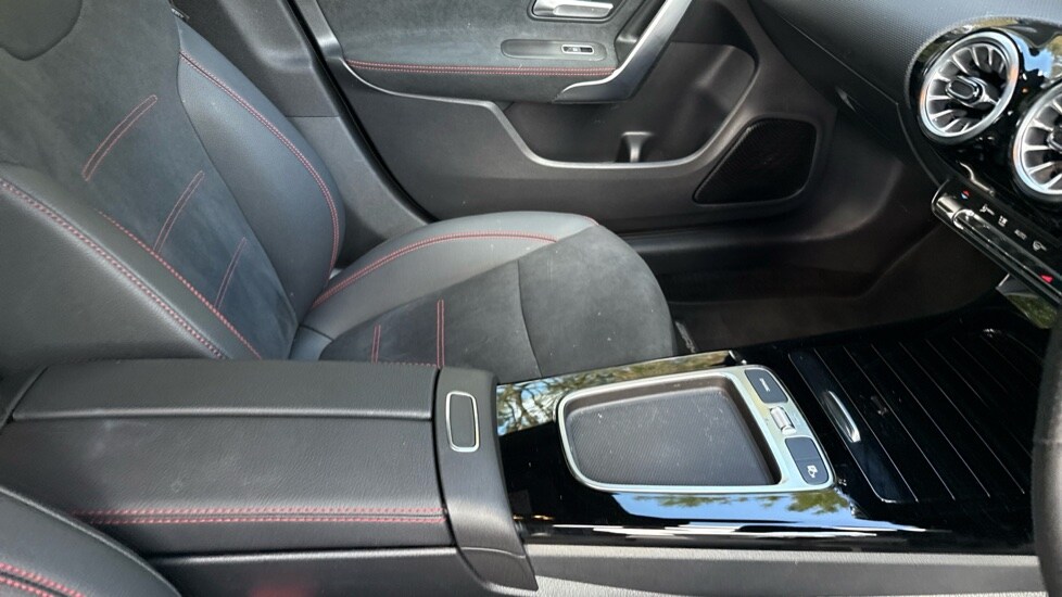 Used Mercedes-Benz CLA 2024 for sale - 75959639: Photo 34