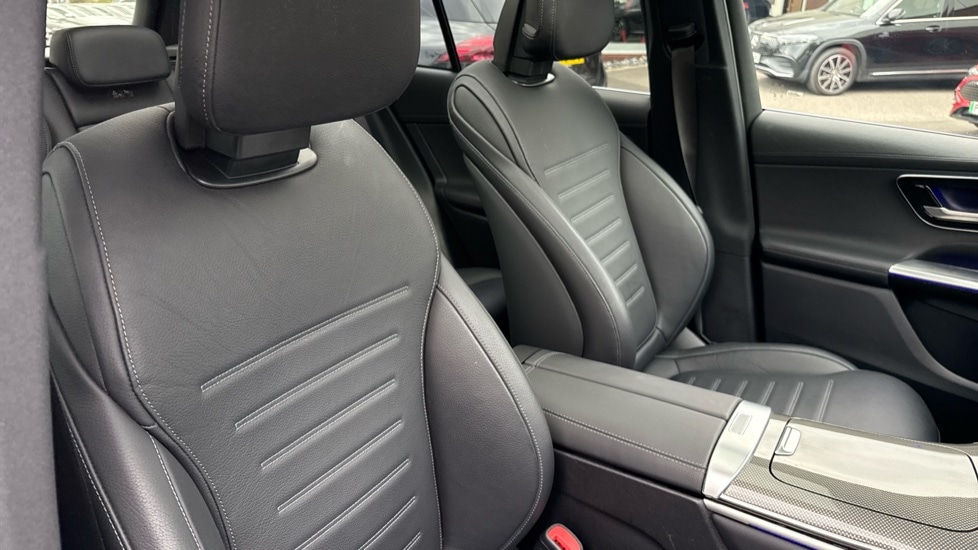 Used Mercedes-Benz GLC 2024 for sale - 76074505: Photo 14
