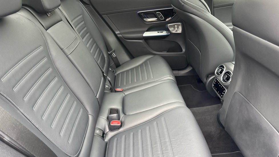 Used Mercedes-Benz GLC 2024 for sale - 76074505: Photo 24