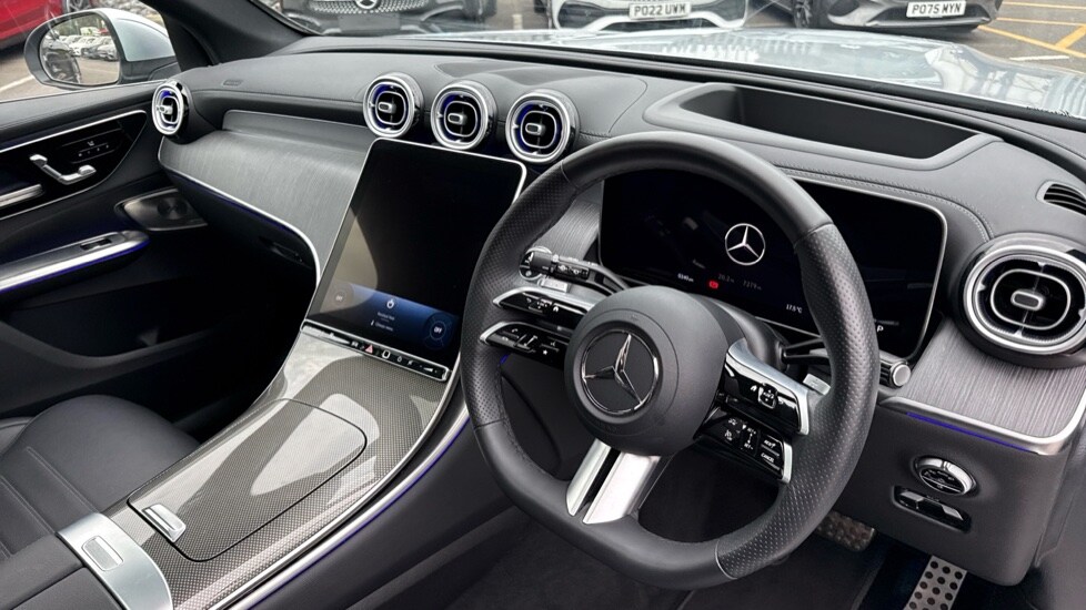 Used Mercedes-Benz GLC 2024 for sale - 76074505: Photo 3