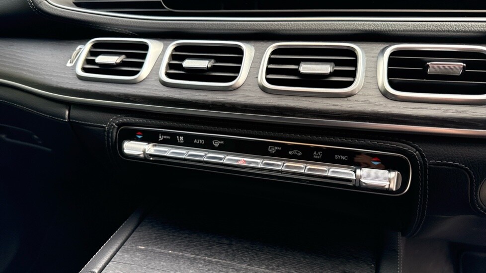 Used Mercedes-Benz GLE 2021 for sale - 75972575: Photo 36